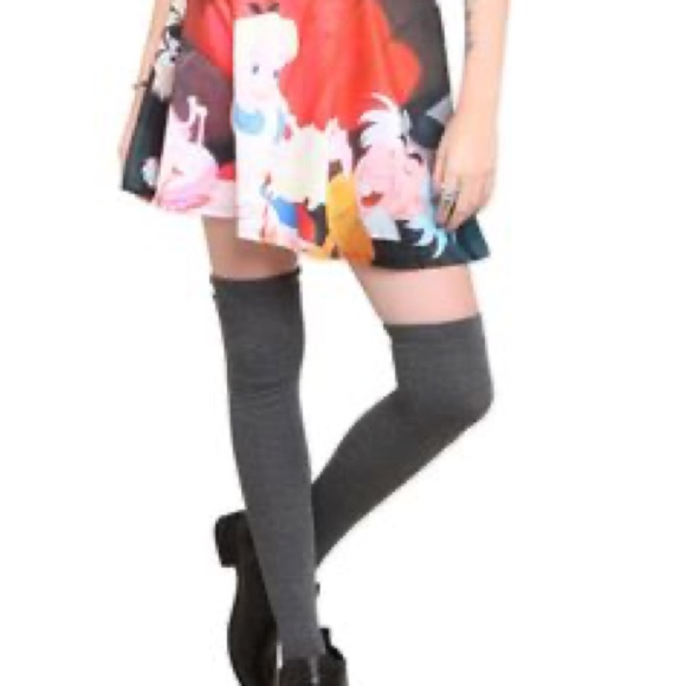 Disney Mini Skirt with Red and Black Wonderland Design - Picture 6 of 6